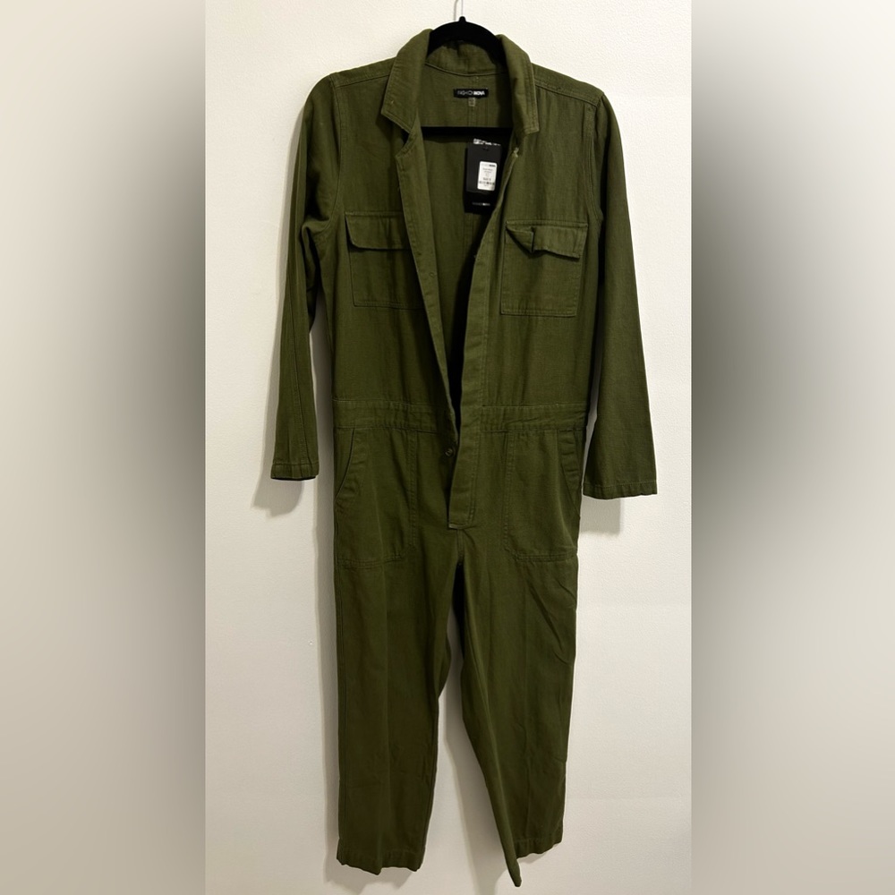 Fashion Nova Rosie Boiler Jumpsuit New in Olive Green Size Small